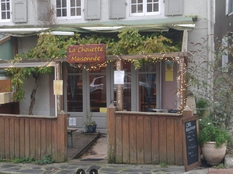Portrait ou produits de : La chouette maisonnée